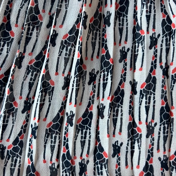 (Brand-GH Bass & Co) Giraffe print skirt - Picture 2 of 5